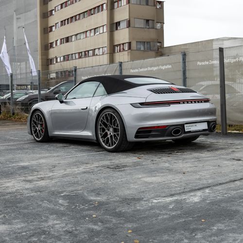 Konfirmationskørsel i Porsche 911 Carrera 4S Cabriolet 992 2